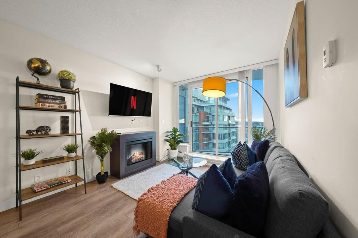 Dazzling Condo By Stadium Downtown With Free Parking バンクーバー エクステリア 写真
