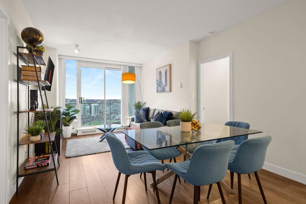 Dazzling Condo By Stadium Downtown With Free Parking バンクーバー エクステリア 写真